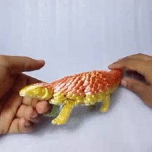 articulated print-in-place cute pangolin 3d print model - Mito3D