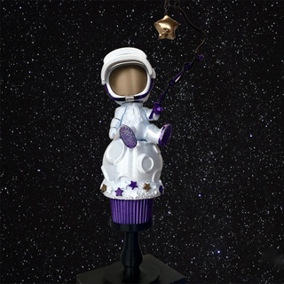 Astronaut 3d sculpture caching Sterne Kosmonaut Mond Raumfahrer Kunst Zahl Skulptur Cupcake modern Astro Angeln 3d print model - Mito3D
