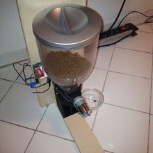 automated cat feeder various useful sketchup robotics pet motor household electronics arduino 3d print model - Mito3D
