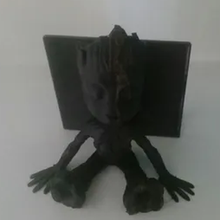 baby groot cell phone holder 3d print model - Mito3D