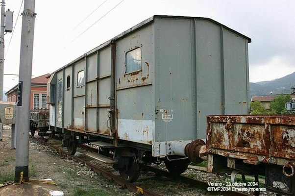 bagagliaio dm 99000 fs h0 luggage freight wagon dm99 carro merci treno modelismo 3d print model - Mito3D