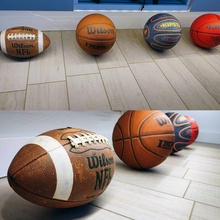 ball holder - basketball football support balloon 3d print model - Mito3D