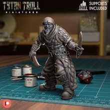 bandit 005 - pre-supported game dnd miniature minis dungeons dragons 32mm tytantroll miniatures patreon knife knifes hood 3d print model - Mito3D