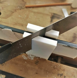 baseboard cutting guide baseboard cut cutting diy guide lasercut saw tools makers  3d print model - Mito3D