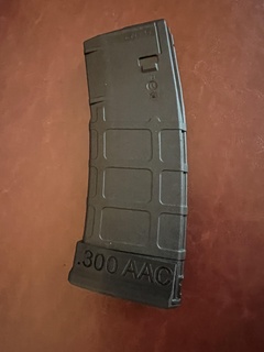 placas base magpul pmags herramientas plato 300 aac 556 ar15 revista acortar munición 3d print model - Mito3D