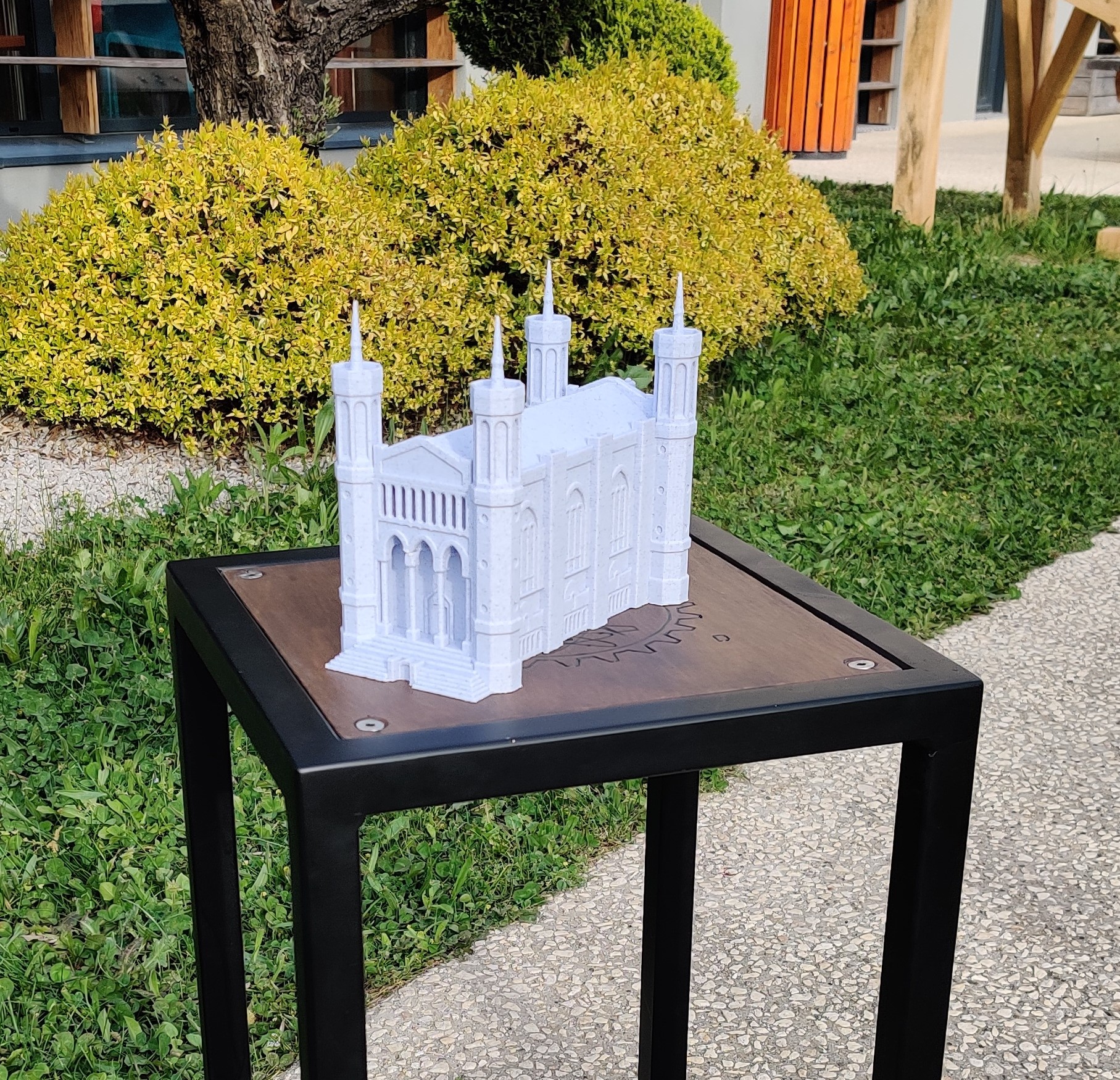 Basilika Dame viervi Lyon 3D print model - Mito3D