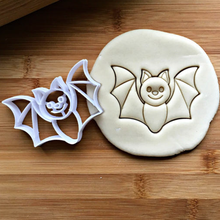 bat cookie cutter - cutters kitchen cookies halloween animals 3d print model - Mito3D