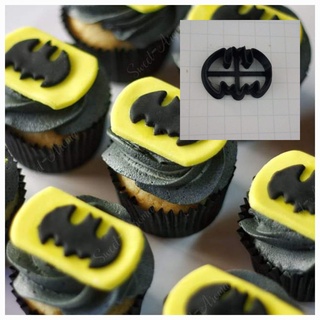 bat cupcake fondant topper outline cookie cutter clay cookies cutters 3d print model - Mito3D