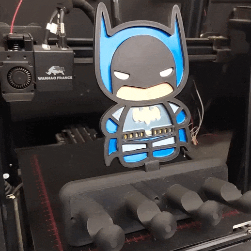 batman manteau grille porte manteaux 3D print model - Mito3D