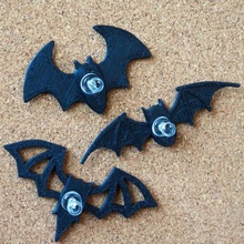 morcegos push pin casa 3d print model - Mito3D