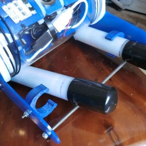 battery tube clip holder openrov gadget robotics 3D print model - Mito3D