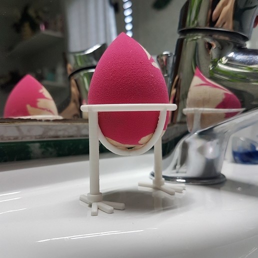 beauty blender titolare per la giornata della donna idea moda il supporto bagno trucco frullatore bellezza 3D print model - Mito3D