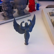 costaud trophée art beefyarms meshmixer sculptures 3d print model - Mito3D