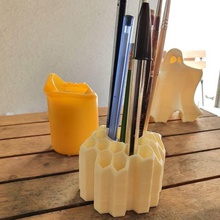 beehive pen holder art door hive bees 3d print model - Mito3D