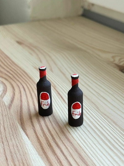 bière bouteille miniature plat mini petit déco costume couronne vin 3d print model - Mito3D