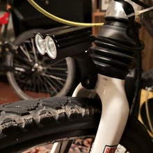 bicicletta forchetta titolare supporto luce montare cree prima sport_outdoors 3d print model - Mito3D