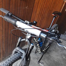 lampada della bici titolare 25 mm di interasse vari mountain bike 3d print model - Mito3D