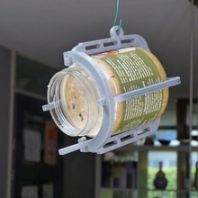 birdfeeder çerçeve fıstık ezmesi kavanozu ııı ev kuşlar besleyici 3d print model - Mito3D