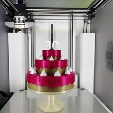Geburtstag Kuchen gadget präsentieren Geld-box 3d print model - Mito3D