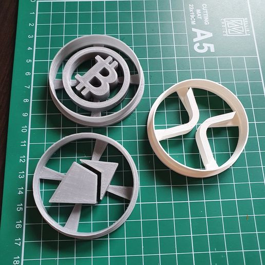 bitcoin & ethereum cookie cutters + bonus cuter cutter crypto ripple btc cake bake cook 3D print model - Mito3D