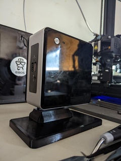 bk nuc5ppyh verticale supporter ordinateur électronique enceinte intel noyer octoprint vesa monter 3d print model - Mito3D