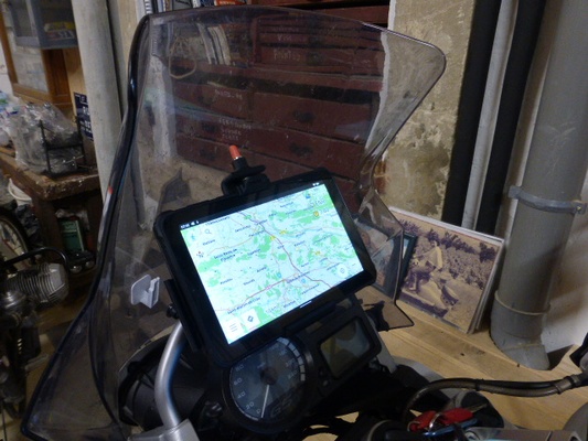 bmw 1200 gs unterstützung gps großartig tablette moto ipad reise 3d print model - Mito3D