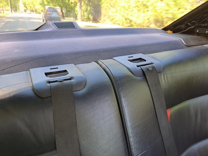 BMW e36 m3 posteriore posto sedere cintura montare copertina guaina parte numero 72118179976 coupé macchine macchina scansionato 3d print model - Mito3D