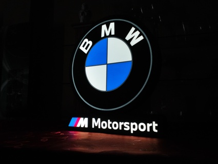 BMW sport motoristico lightbox guidato lampada 3d print model - Mito3D