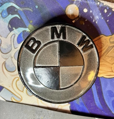 bmw madalyon logo 3d print model - Mito3D