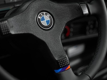 BMW direksiyon tekerlek rozet mtech 1 e30 3d print model - Mito3D
