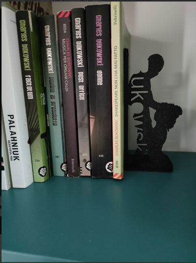 book holder bukowski library stand 3d print model - Mito3D
