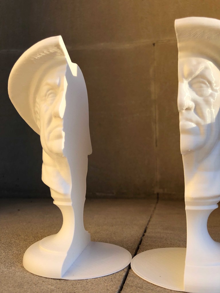 sujetalibros busto nefertiti escultura organización 3D print model - Mito3D