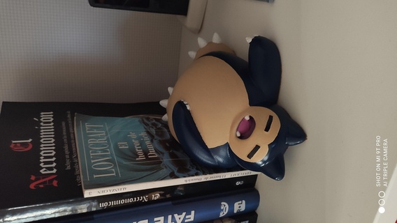 reggilibri snorlax Pokemon figura libri mensola 3d print model - Mito3D