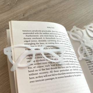 bookmark glasses book bookmarker bookmarks reading literature read 3d print model - Mito3D