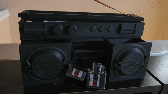 Boom Box Weihrauch Halter Unterstützung Ghetto Blaster Zippo Schublade Lager Kunst Stereo retro Feuerzeug 3d print model - Mito3D