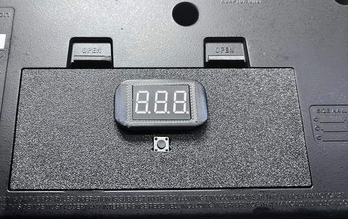 patrão katana mini bateria cobrir bainha voltímetro 3d print model - Mito3D