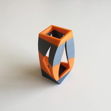 boîte de vase 7 la maison bote ultimaker 2 couleurs 3d print model - Mito3D