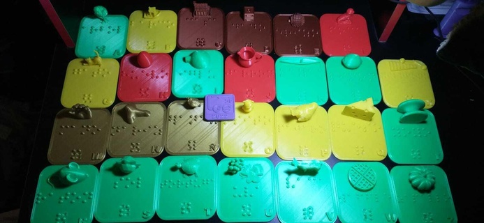 braille alfabeto tavoli cieco figure formazione scolastica 3d print model - Mito3D
