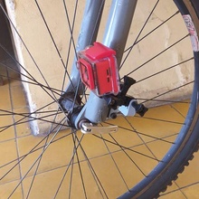 frein disque sport caméra support Go Pro vélo 3d print model - Mito3D