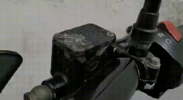 brake pump cover rouser bajaj 135 motorcycle lid 3d print model - Mito3D