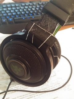 broken headphone Gadget fix headphones audio 3d print model - Mito3D
