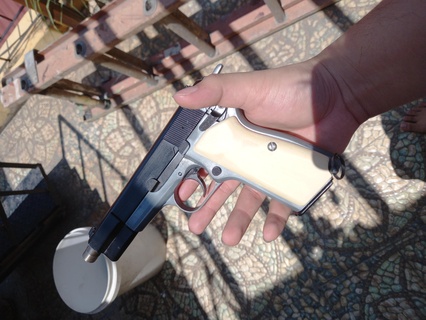 browning hi-power pistol grips mk3 frame 3d print model - Mito3D