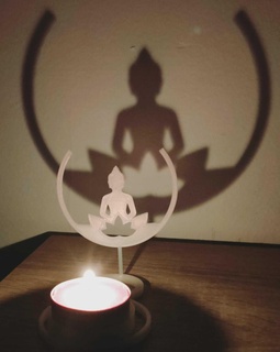 buddha candela titolare supporto casa titolari candele illuminazione rilassamento yoga buddismo lampada consapevolezza meditazione 3d print model - Mito3D