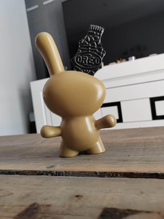 bulbhead - biscuit arttoy artoy art toy figurine bearbrick bear brick cookie bulbhead  3d print model - Mito3D