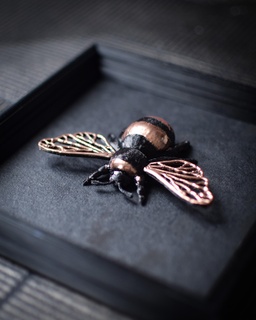 bumble abelha sagacidade plugue asas casa decoração insetos gótico góticohome animais fofa arte parede 3d print model - Mito3D