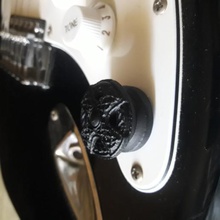 buton potansiyometre Cruzcelta gitar tip çamurluk 3d print model - Mito3D