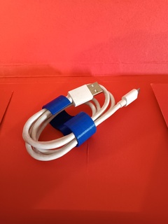 câble agrafe gadget USB soutien téléphone intelligent iphone jack usb 3d print model - Mito3D