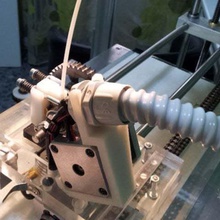 los cables de bloqueo del motor extrusor la herramienta Impresora 3d las piezas impresora openscad 3d print model - Mito3D