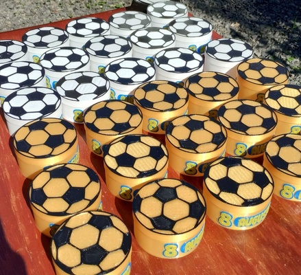 pequena caixa pelota futbol jogos caja 3d print model - Mito3D