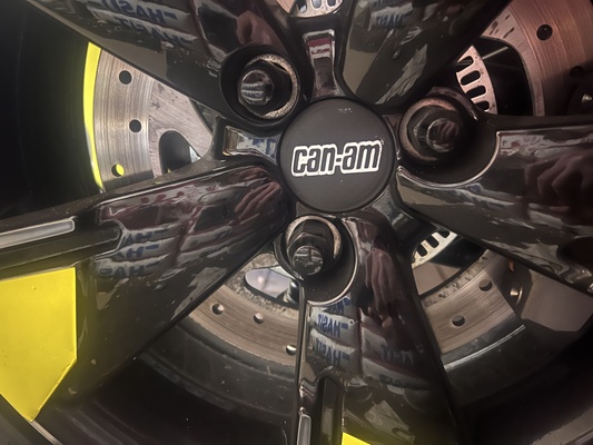 can am spyder wheel hub caps canam logo f3 f3s 3d print model - Mito3D